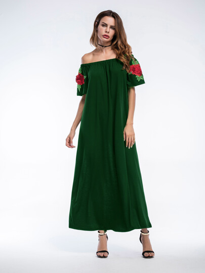 Vestito lungo con applique ricamato