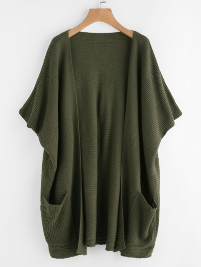 Maglione con tasche sul davanti