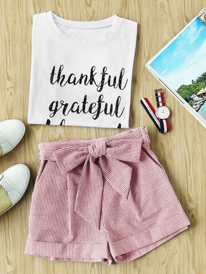 Shorts mit Selbstgürtel und Shorts