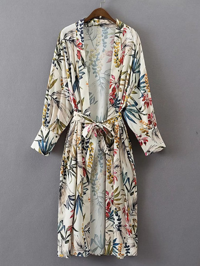 Kimono imprimé fleuri avec un lacet