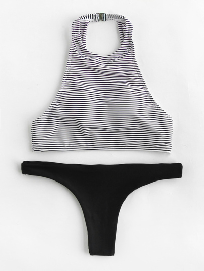 Set di bikini a strisce