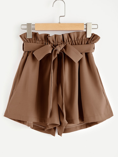 Shorts con volantes y cordón