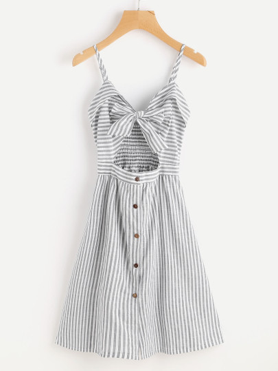 Vestido de rayas con abertura y lazo