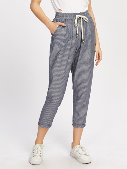 Hosen mit Tasche und Nadelstreifen