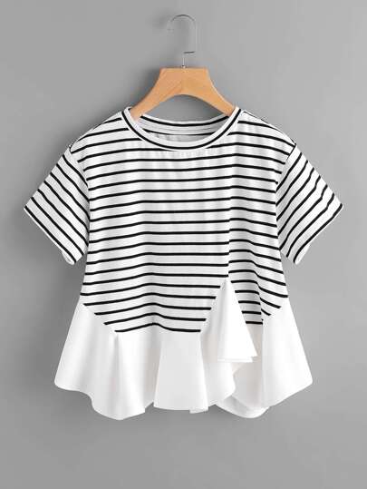 Asymmetrisches T-Shirt mit Raffung und Streifen