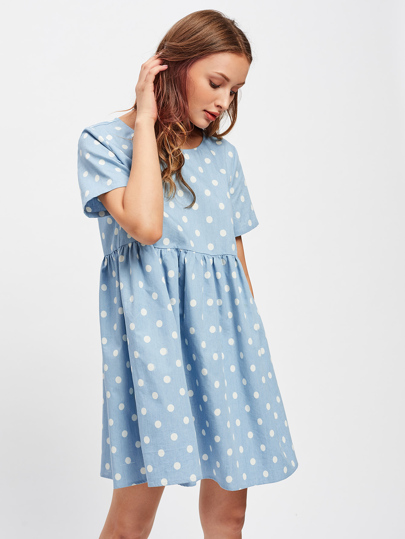 Vestito con stampa a pois