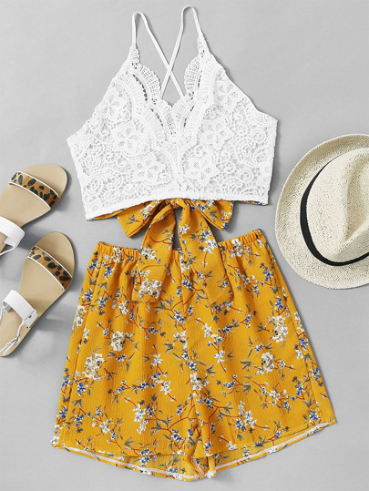 Pannello in pizzo Criss Cross nodo indietro Cami Top con fibbie corti