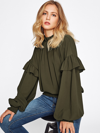Blusa con manga farol de volante