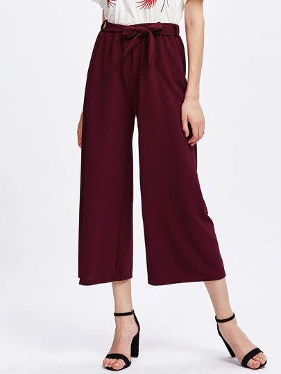 Pantaloni con fondo ampio