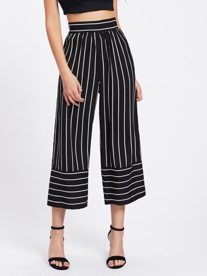 Hosen mit Streifen und weitem Beinschnitt