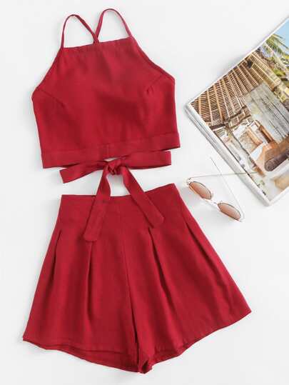 Rückenfreie Camisole und Shorts mit Schleife
