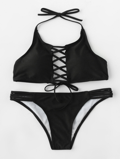 Conjunto de bikini con cordones cruzado con cabestro con abertura