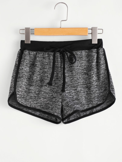 Ringe Shorts mit Tunnelzug