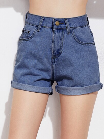 Jeansshorts mit gerollten Manschetten