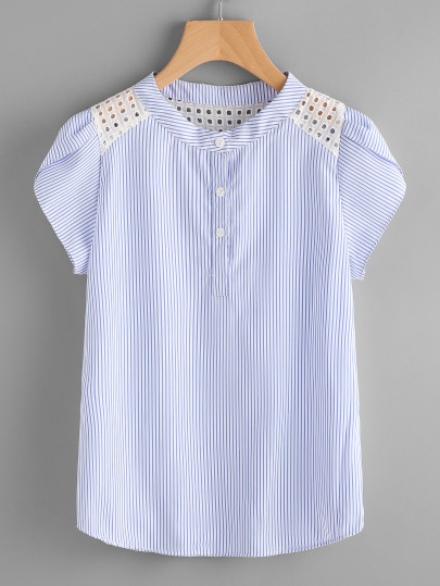 Bluse mit Öse Stickereien, Spitzen und Petalärmeln