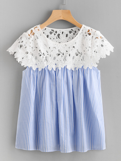Top contrasté imprimé fleuri en crochet à rayures