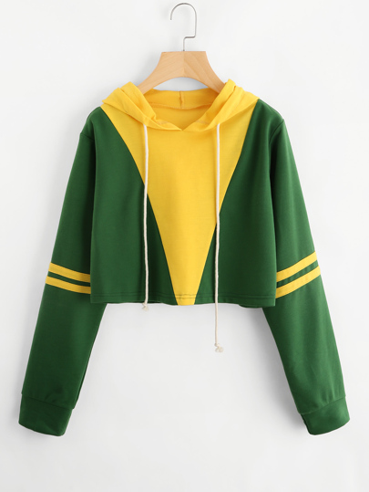 Sweat encapuchonné court pièce de couleur avec manche rayure