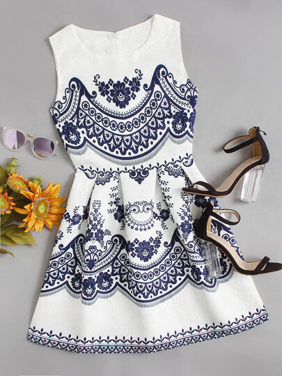 Robe imprimée de la porcelaine