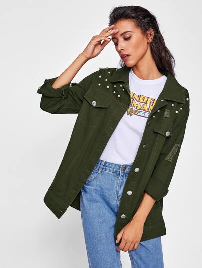 Chaqueta con rotura y cuentas