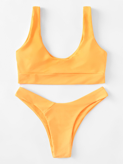 Set di bikini con doppio scollo rotondo