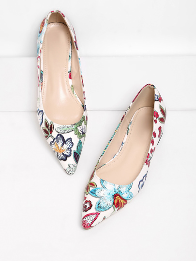 Flower Pattern Pointed Toe Flats