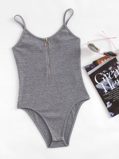 Body à bretelle avec zip avant