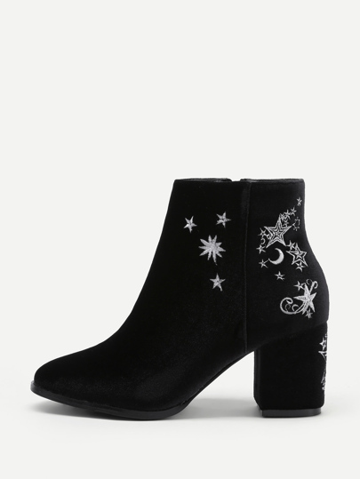 Chelsea Stiefeletten mit Stern und Mond Stickerei