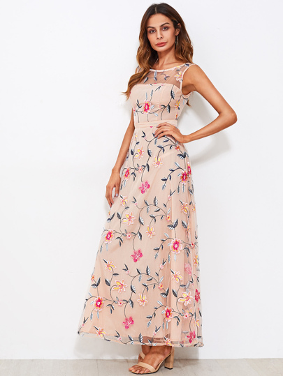 Vestido cubrido de malla bordada de flor