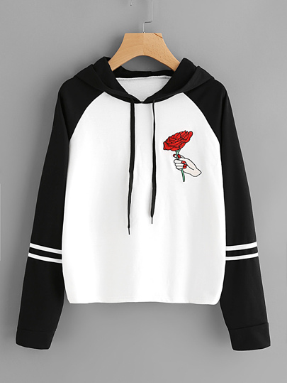 Sudadera con estampado de rosa con rayas en contraste con capucha