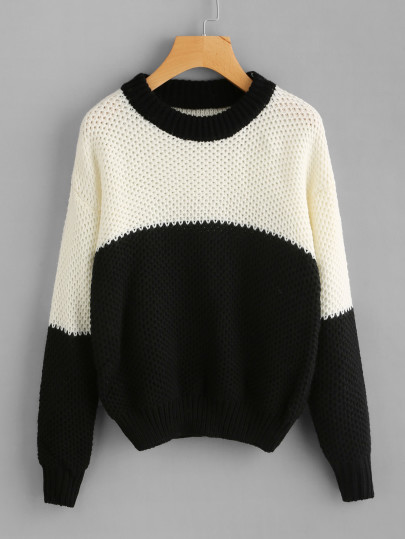 Sweater en tricot à deux tons avec la chute de l\'épaule