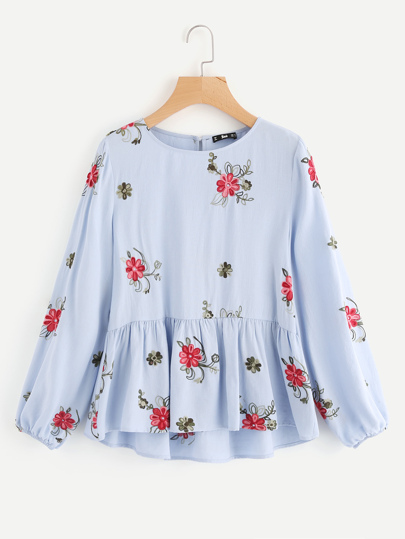 Top con ricamo di fiore