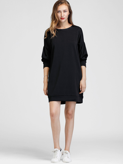 Sweat-shirt robe avec la chute de l\'épaule