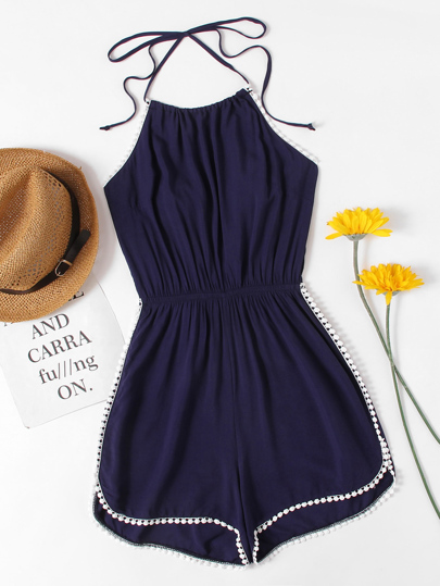Mono con halter y detalle de encaje