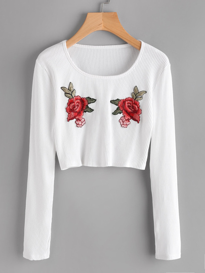 Crop T-Shirt mit Rosestickerei und Gerippte