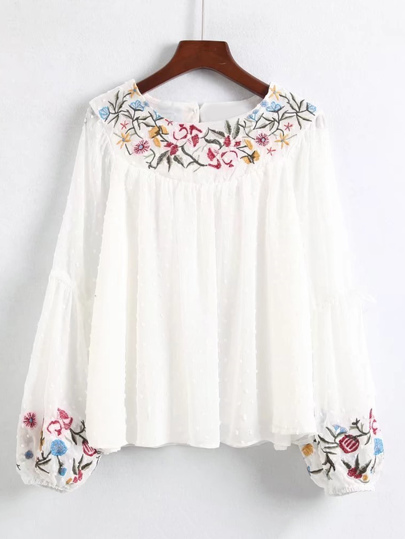 Blusa de manga farol con diseño bordado