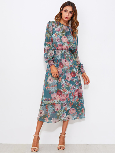 Vestido con abertura de cintura fruncido con estampado de calicó
