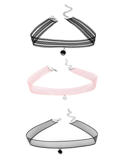 Halsband mit Kristall Detail, Spitzen und Netzstoff