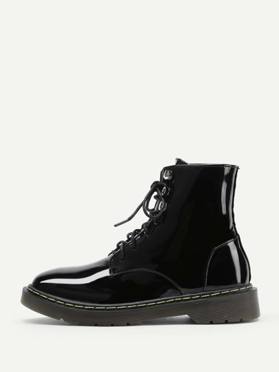 Botines de charol con cordones
