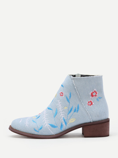 Bottes de cheville à talons hauts brodées des fleurs en denim