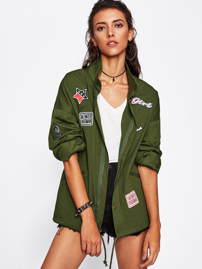 Gebrauchsjacke mit Patch Detail und Kordelzug