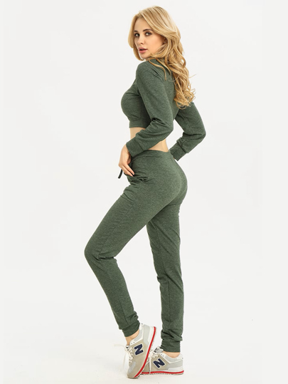 Conjunto corto con cordón ajustable