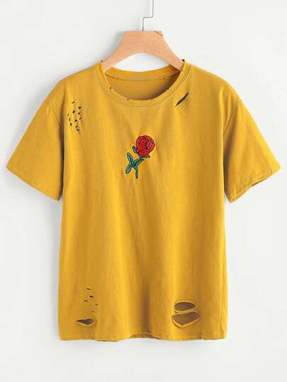 T-shirt mit Rosestickereien und zerrissem Detail