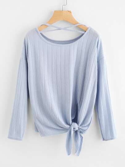 T-shirt con spalle scivolate