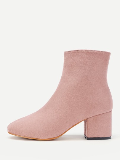 Bottes de cheville à talons avec le zip