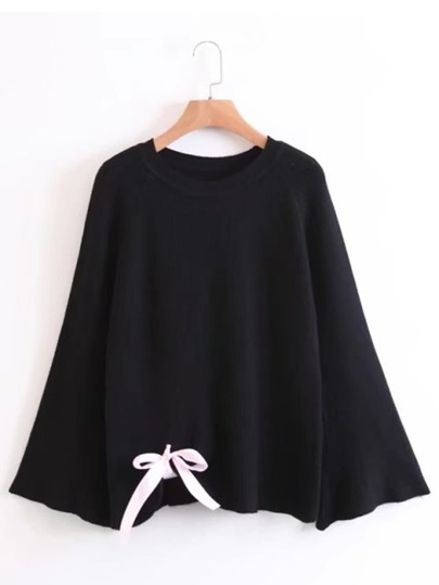 Maglia a maniche a tromba a contrasto