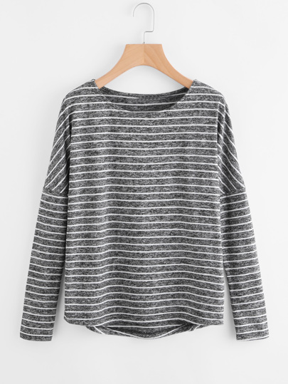 Tee rayure tricoté avec la chute de l\'épaule