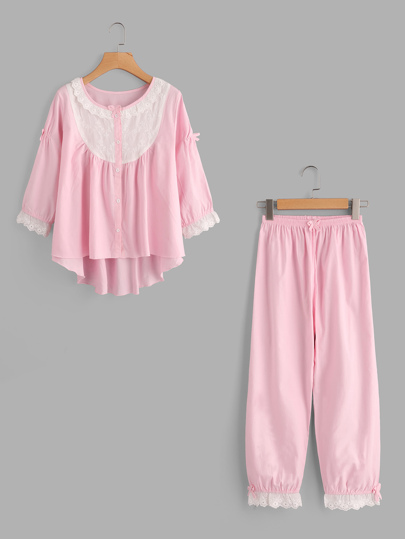 Langes Pajama Set mit Stickereien und Spitzen