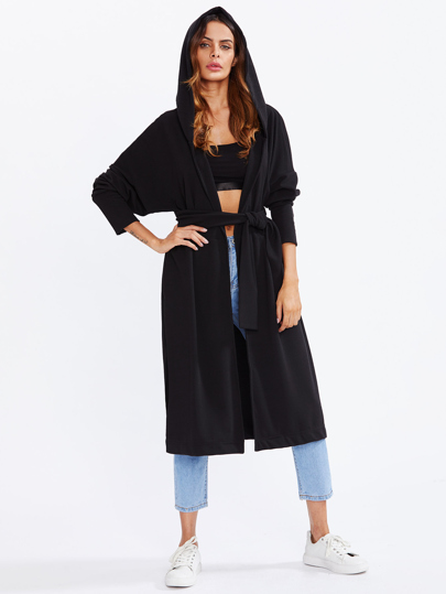 Manteau encapuchonné avec lacet de taille
