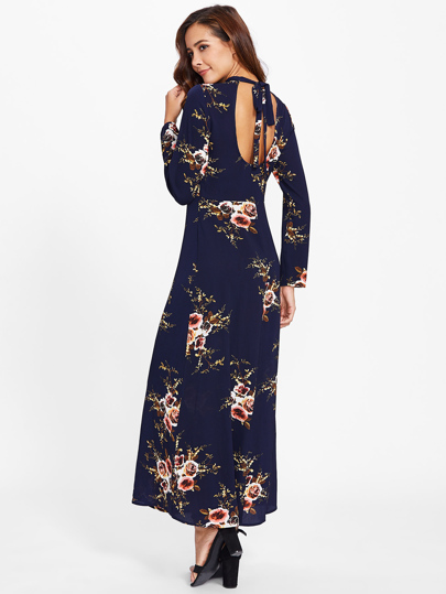 Vestido floral con la parte trasera abierta