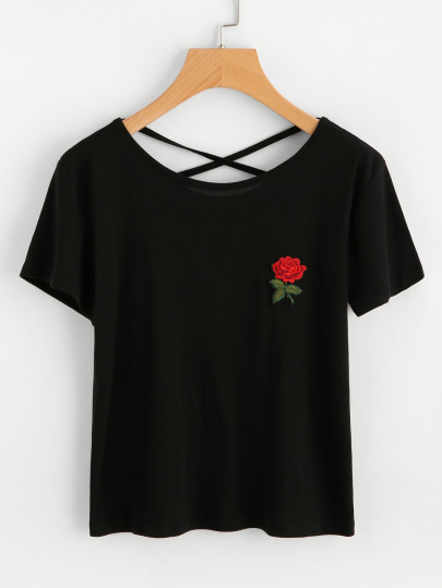 Tee croisé au dos avec applique de rose brodé